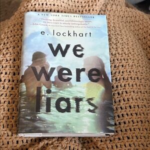 We Were Liars by e. lockhart - Blue/Green Cover